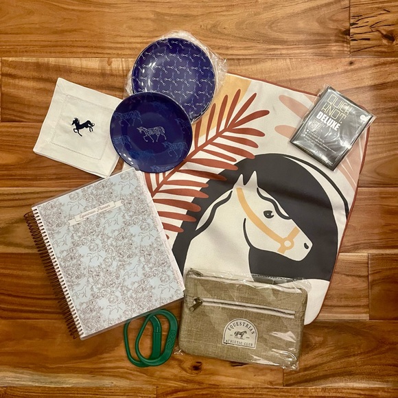 Cavali Club box! New! Excellent gift for equestrian or horse lover🐎 - Picture 1 of 1